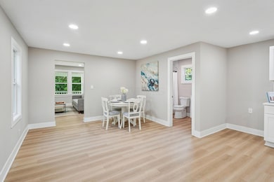 2-web-or-mls-3059-e-8th-st