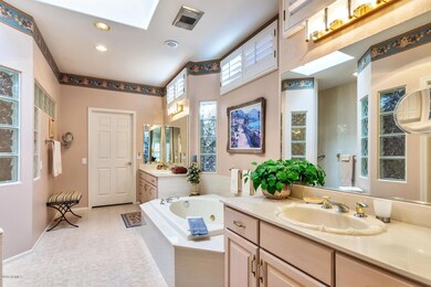 22828 N Dusty Trail Blvd-large-019-25-Ma