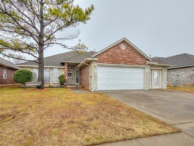 8821 Lilly Ln, Oklahoma City, OK 73135 - photo 3