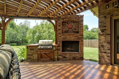 19805 Oakshire Dr, Edmond, OK 73012 - photo 5