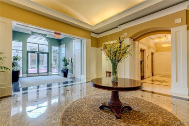 INTERIOR / FRONT LOBBY