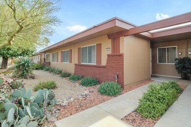 10867 W Buccaneer Dr, Sun City, AZ 85351 - photo 2