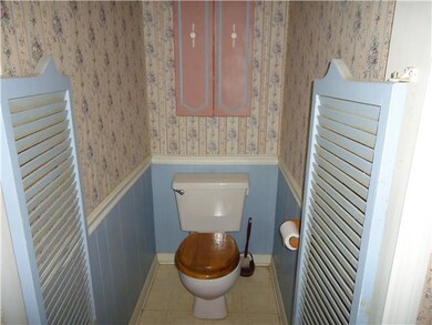 another view of bathroom