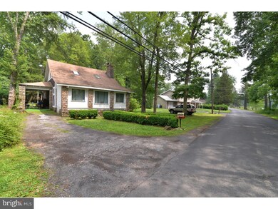 318 Lake Front Dr, Orwigsburg, PA 17961 - photo 2