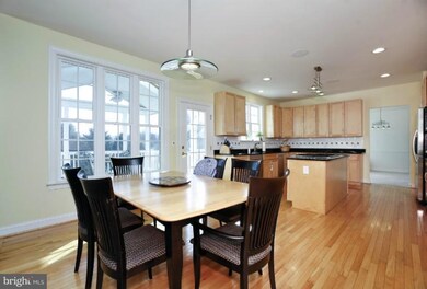 2055 Annie Ct, Sykesville, MD 21784 - photo 3