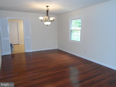 4009 Woodhaven Ln, Bowie, MD 20715 - photo 7