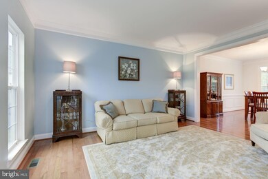 23888 Heather Meadow Dr, Ashburn, VA 20148 - photo 4