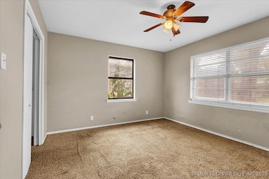 515 Mccarley St, Colbert, OK 74733 - photo 5