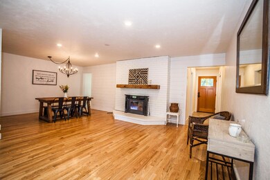 Living Room/Dining Room