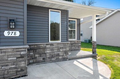 978 Saint Anthony Dr unit 2, de Pere, WI 54115 - photo 3