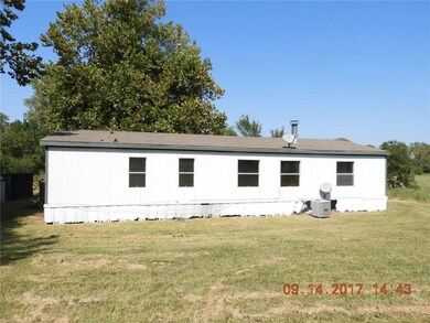 34605 Clear Pond Rd, Shawnee, OK 74801 - photo 2