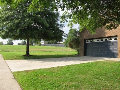 217 Northbrook Rd, Nicholasville, KY 40356 - photo 3