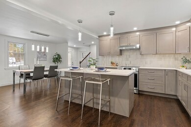 10 Enfield Dr, Andover, MA 01810 - photo 4