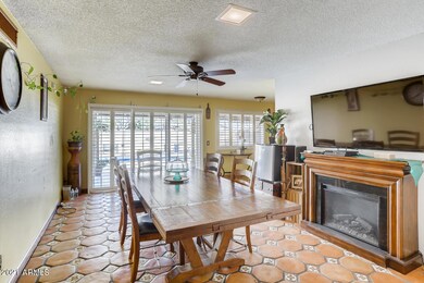 8325 N 47th Dr Glendale AZ-large-006-011
