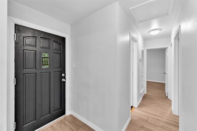 5616 Maceo Ln, Fort Worth, TX 76112 - photo 4