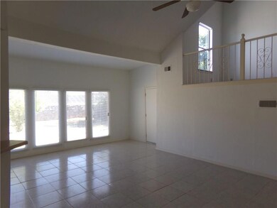 14003 Glenosa Dr, Horizon City, TX 79928 - photo 4