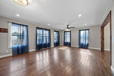 212 E 4th St, Wilton, IA 52778 - photo 6