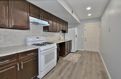 115 Oxford Ave unit A, Jersey City, NJ 07304 - photo 5