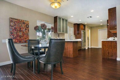 8622 E Joshua Tree Ln-small-021-10-Break