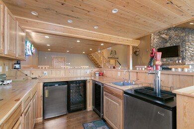 Large Bar area in Great Room
