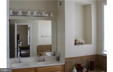 22717 Settlers Trail Terrace unit 11I, Ashburn, VA 20148 - photo 5