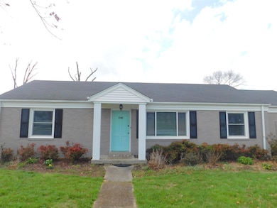 Super Cute! 3 or 4 bedroom plus more!