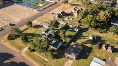 1105 Main St, Panhandle, TX 79068 - photo 6