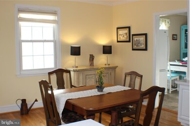 1702 Summit Ave, Halethorpe, MD 21227 - photo 2