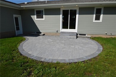 Circular paver patio