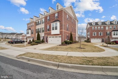 933 Magnolia Blossom Ct, Sykesville, MD 21784 - photo 4