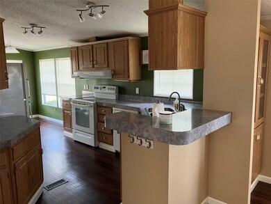 112 County Road 870g, Alvin, TX 77511 - photo 5