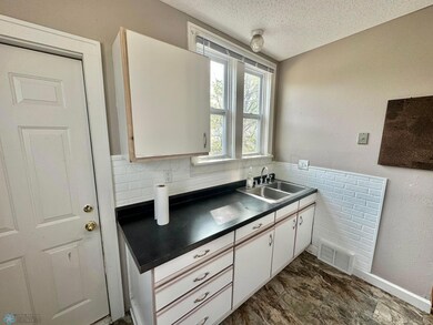 214 12th St S, Fargo, ND 58103 - photo 5