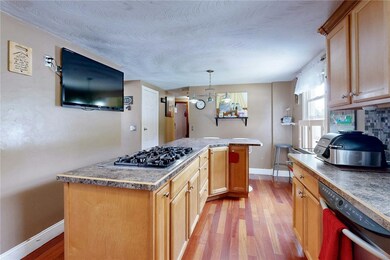 45 Prentice Ave, Pawtucket, RI 02860 - photo 6