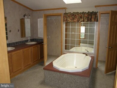 14026 Maple Ridge, Hancock, MD 21750 - photo 6