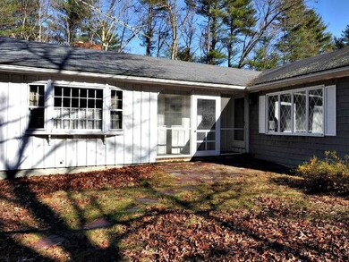 8 Little Nook Rd, Plaistow, NH 03865 - photo 2