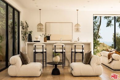 8650 Franklin Ave, Los Angeles, CA 90069 - photo 4