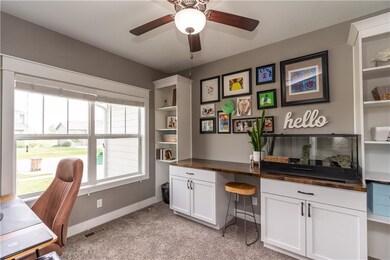 9440 Rushbrook Dr, Johnston, IA 50131 - photo 5