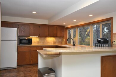 1754 Rolling Wood Ct, Oregon, WI 53575 - photo 5