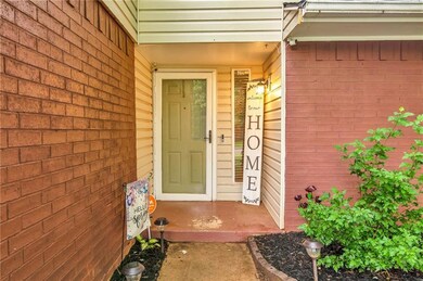 Entry with keyless lock