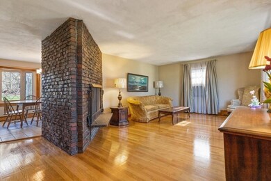 8 Wakefield St, Reading, MA 01867 - photo 5