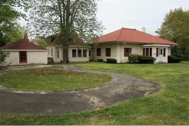 118 Laurel St, Fairhaven, MA 02719 - photo 4