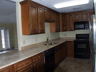 815 N Lake Verret Ct, Slidell, LA 70461 - photo 2