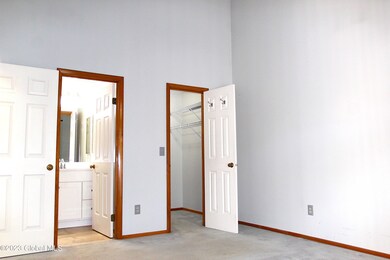 521 Hampton Place Blvd, Troy, NY 12180 - photo 7