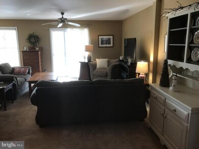 38 Creekside Dr, Millersville, PA 17551 - photo 3