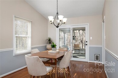 115 Forest Lake Dr, Asheville, NC 28803 - photo 6