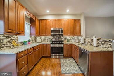 4102 Ashmere Cir, Dumfries, VA 22025 - photo 6