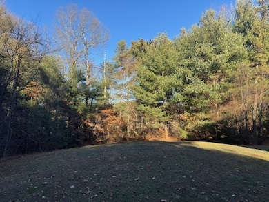 22 Freemens Cir, Assonet, MA 02702 - photo 5