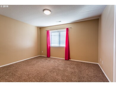 Bedroom, Primary