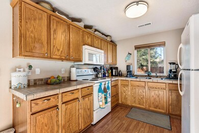 2846 SW Cascade Ave - 7