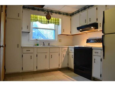 40 W Wrentham Rd unit 5, Cumberland, RI 02864 - photo 4